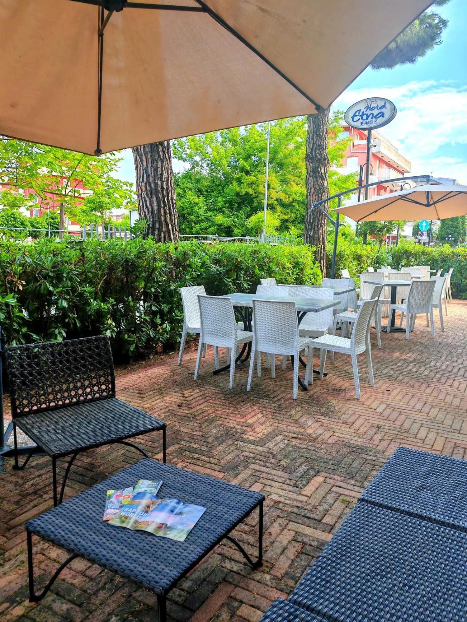 Hotel Etna - Nuova Gestione Romagnola All-Inclusive Spiaggia Parcheggio Riccione Exterior foto